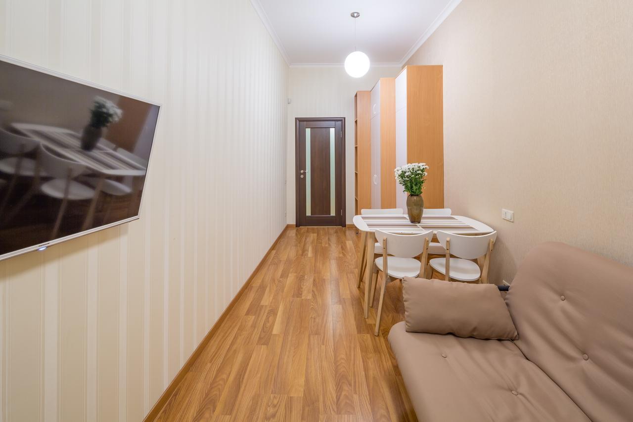 Apartment On Svobody Avenue 25 Lviv Exterior foto